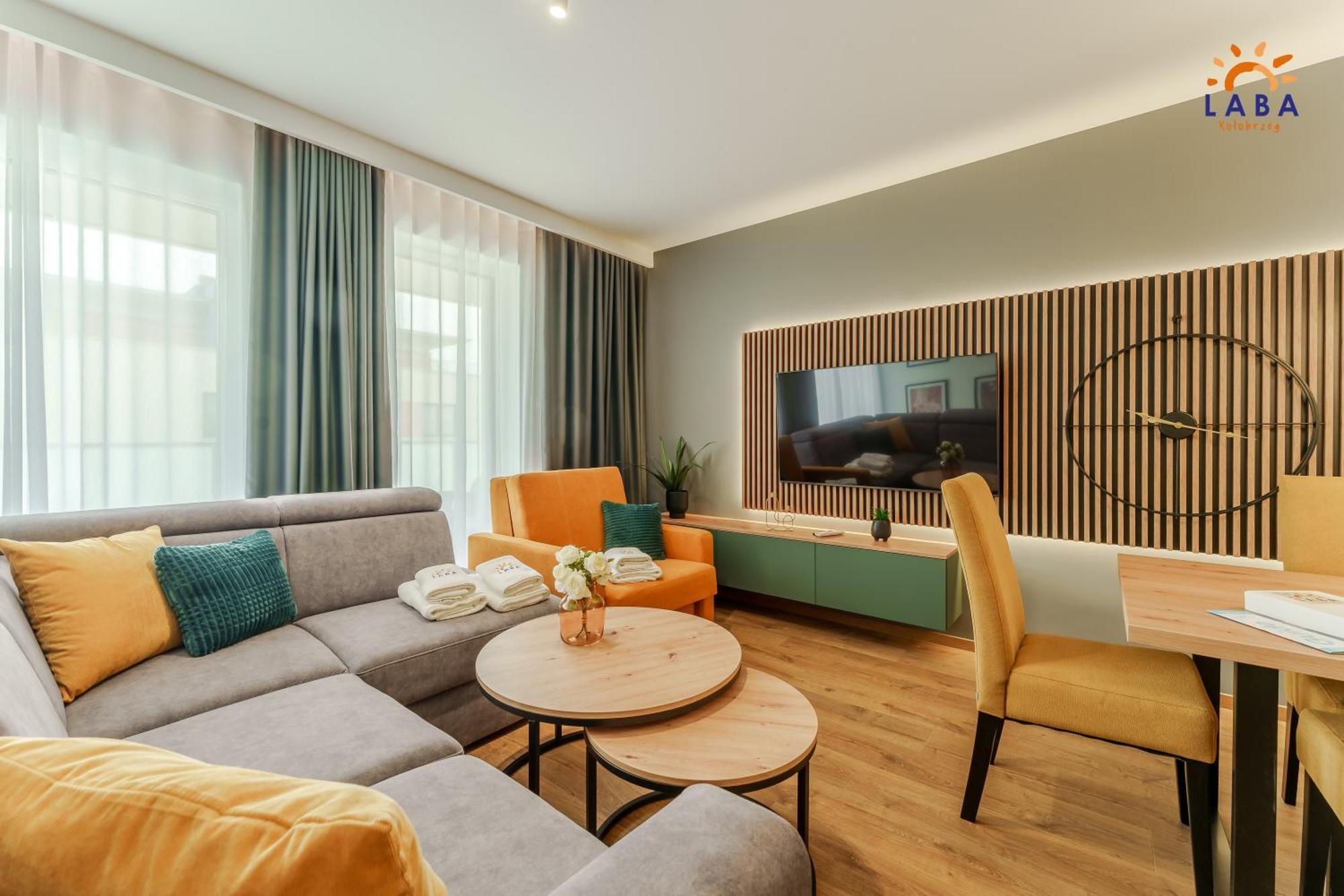 Laba Kolobrzeg Apartamenty Kollataja Z Parkingiem Buitenkant foto