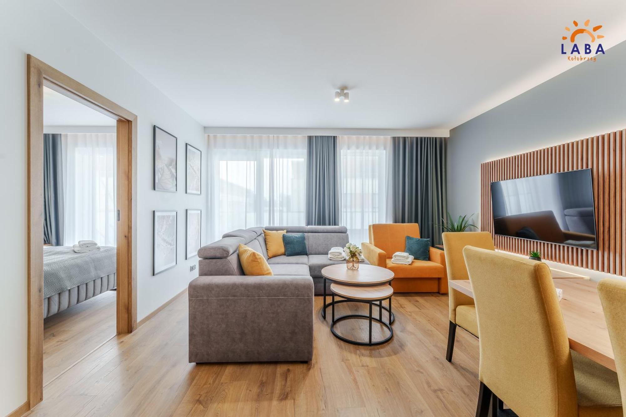Laba Kolobrzeg Apartamenty Kollataja Z Parkingiem Buitenkant foto