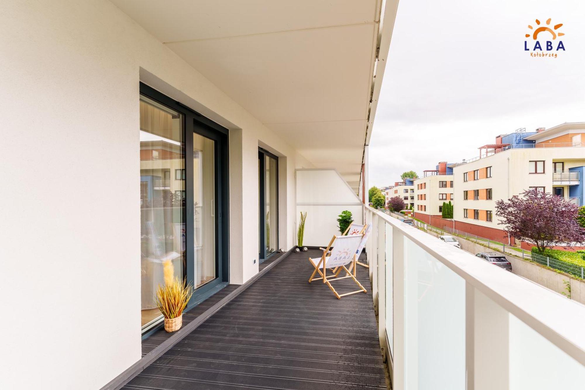 Laba Kolobrzeg Apartamenty Kollataja Z Parkingiem Buitenkant foto